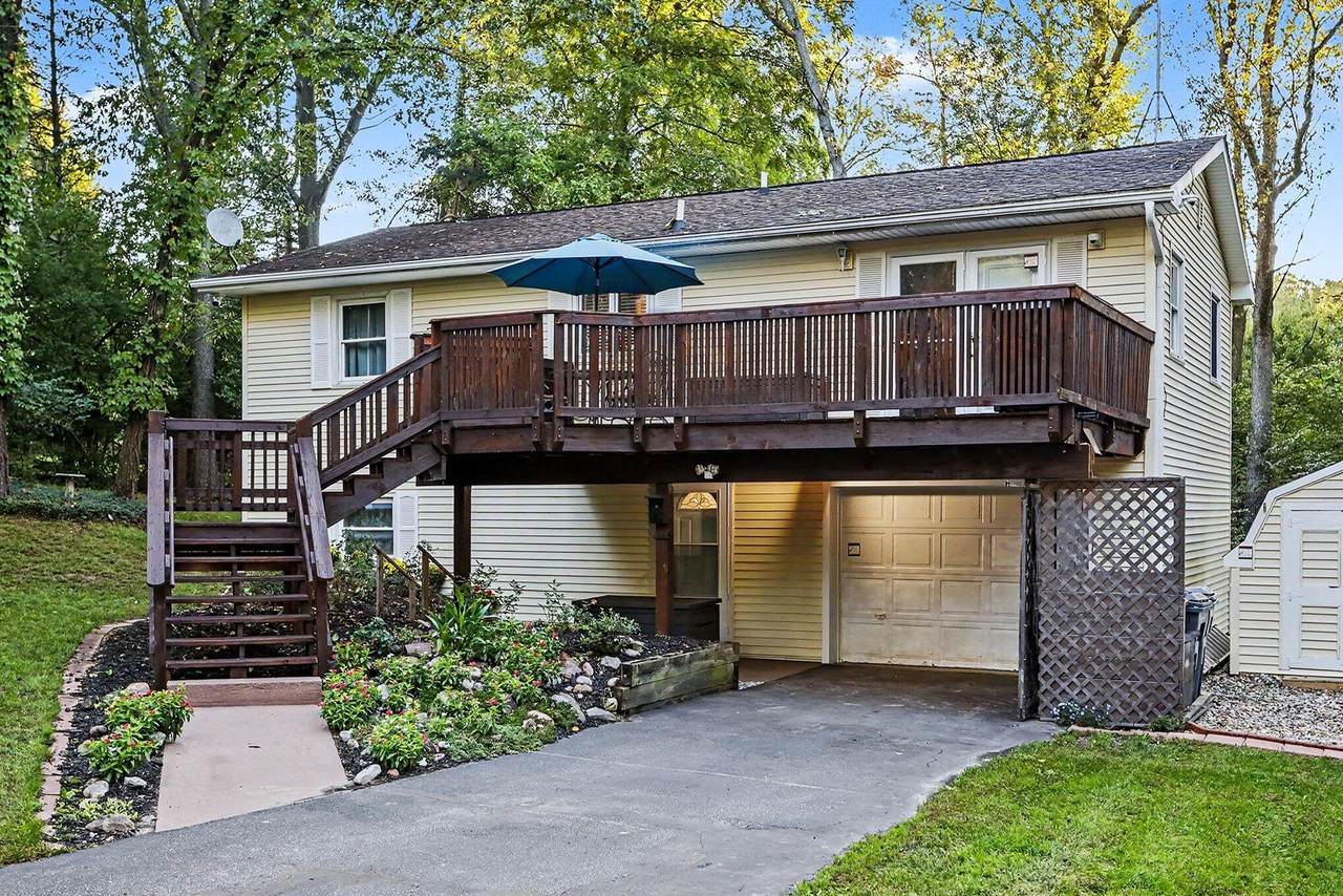 217 Evelyn Avenue - Photo 1