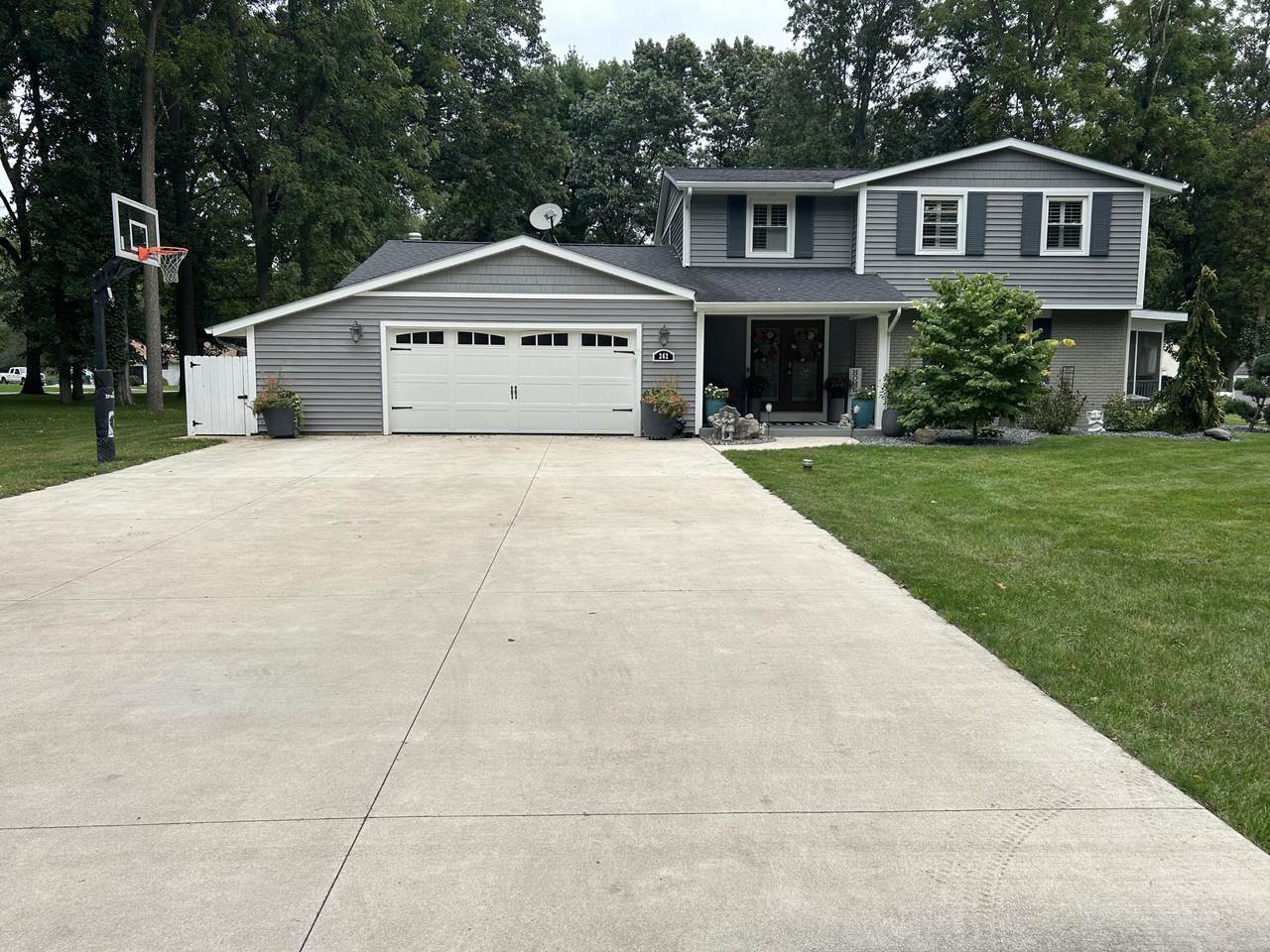 262 Kelle Drive - Photo 1