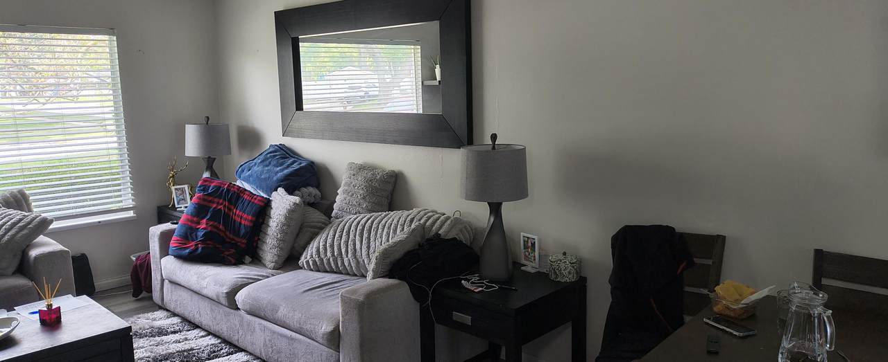 15212 Orchard Court - Photo 1