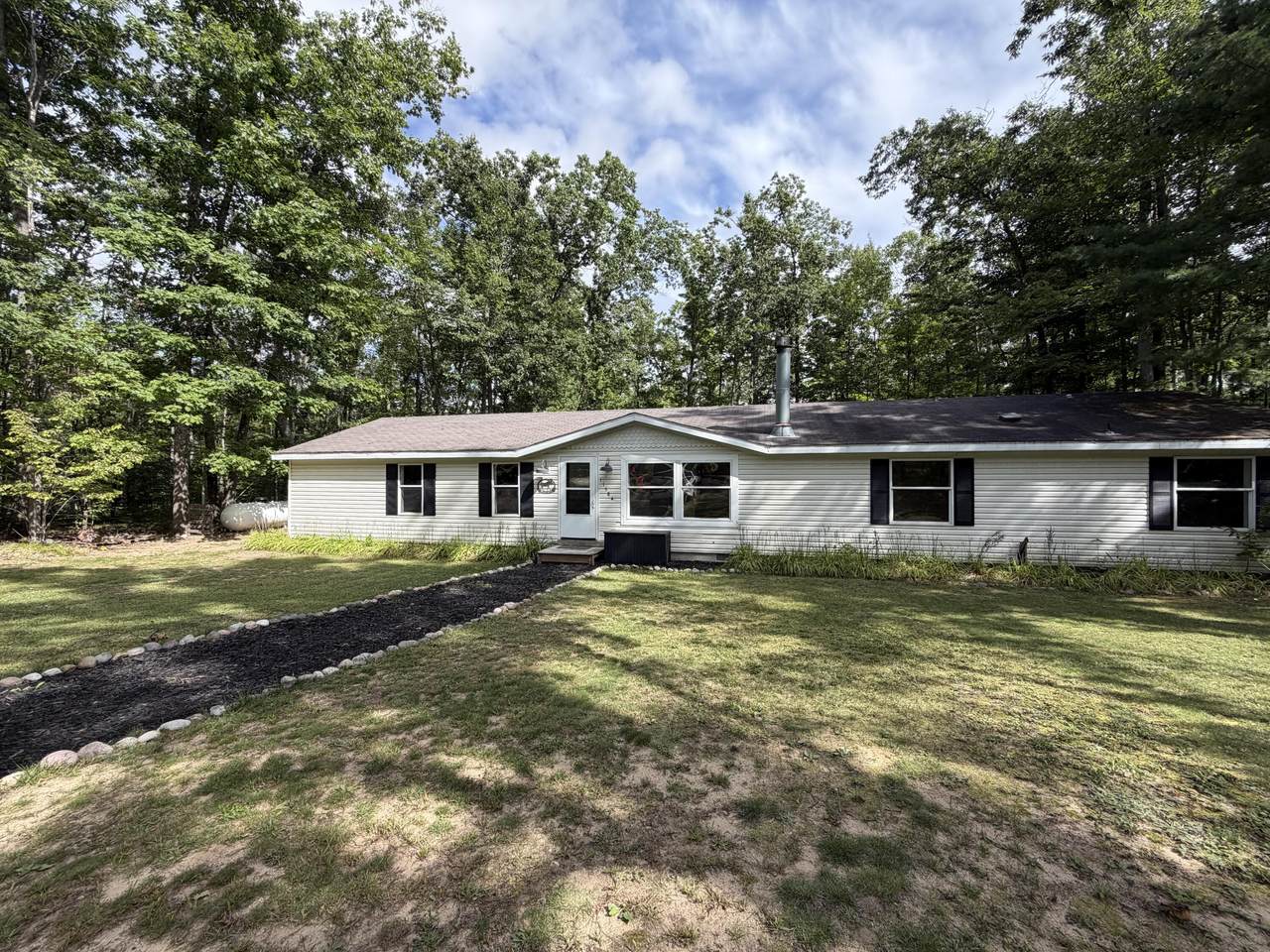 11584 Sherwood Drive - Photo 1