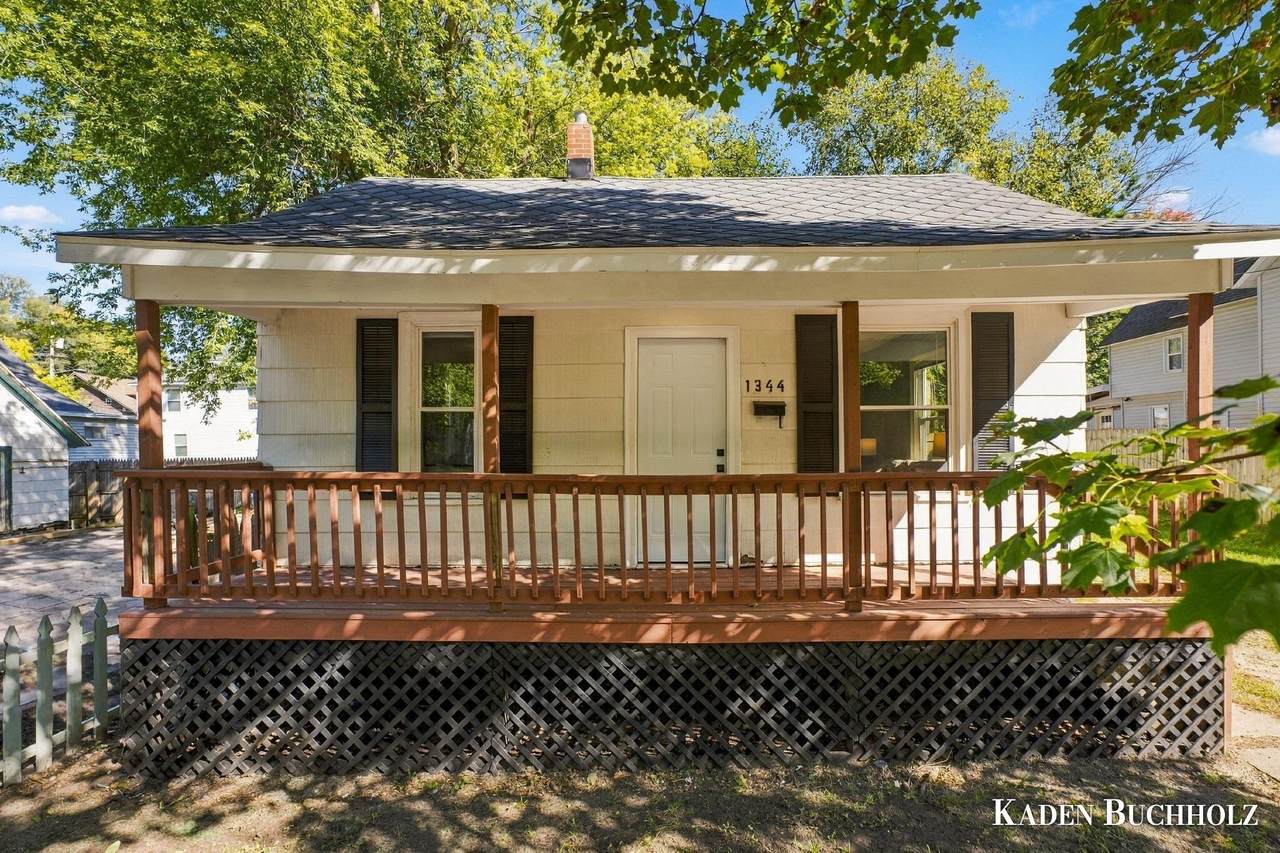 1344 Maude Avenue - Photo 1