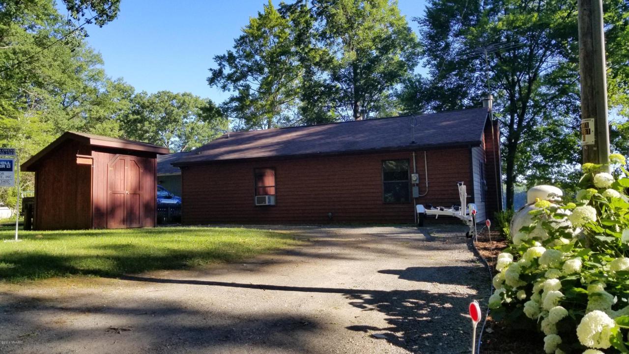 7280 Lakeview Street - Photo 1