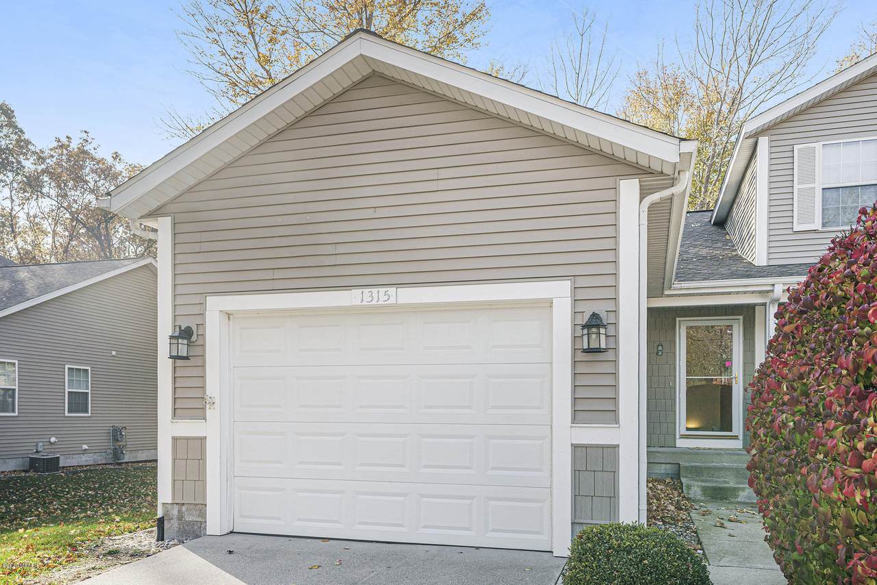 1315 Moreland Street - Photo 1