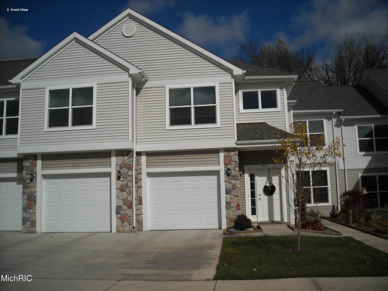 615 Pebblestone Lane - Photo 1