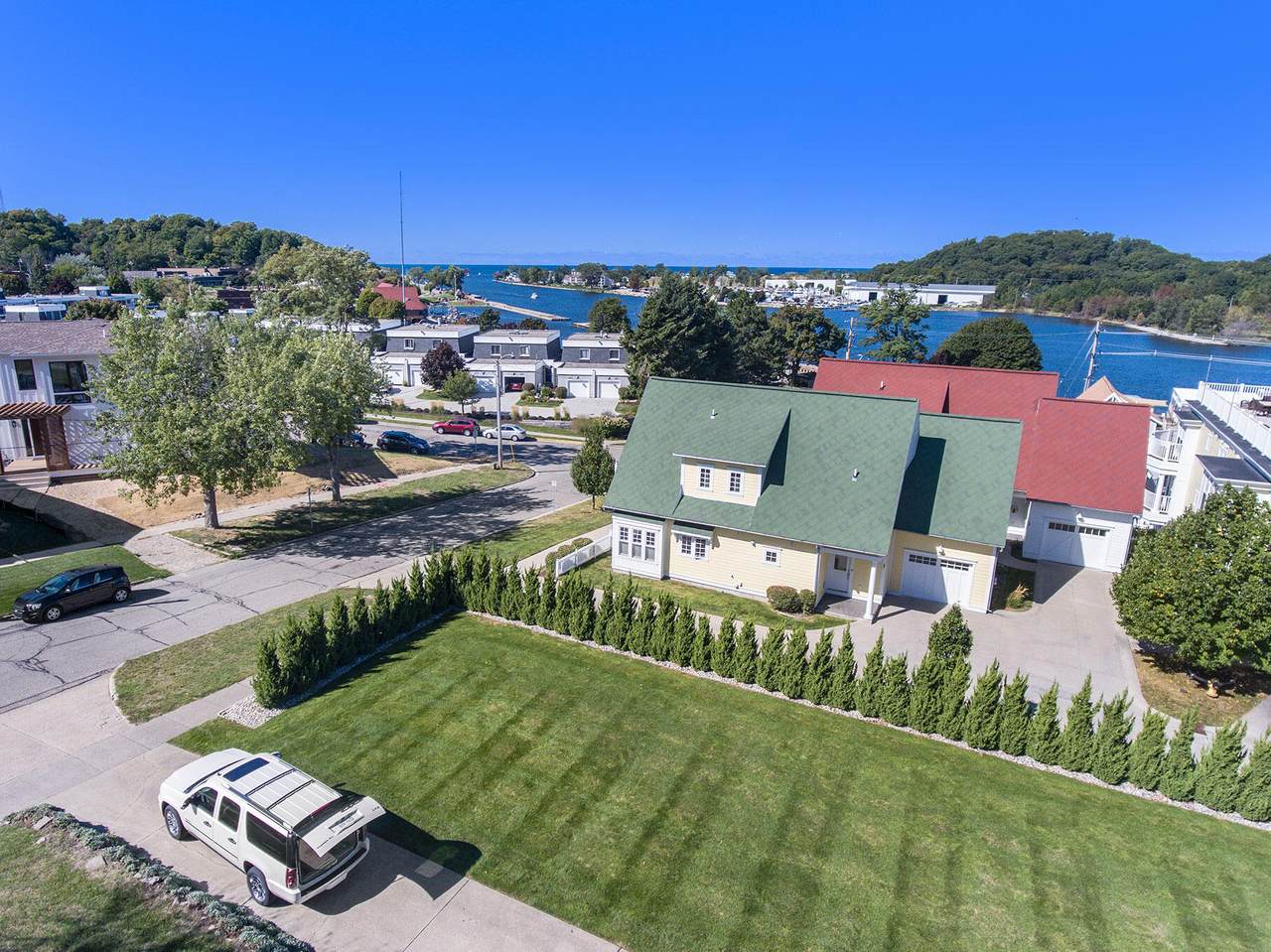 319 1st Street - Photo 1