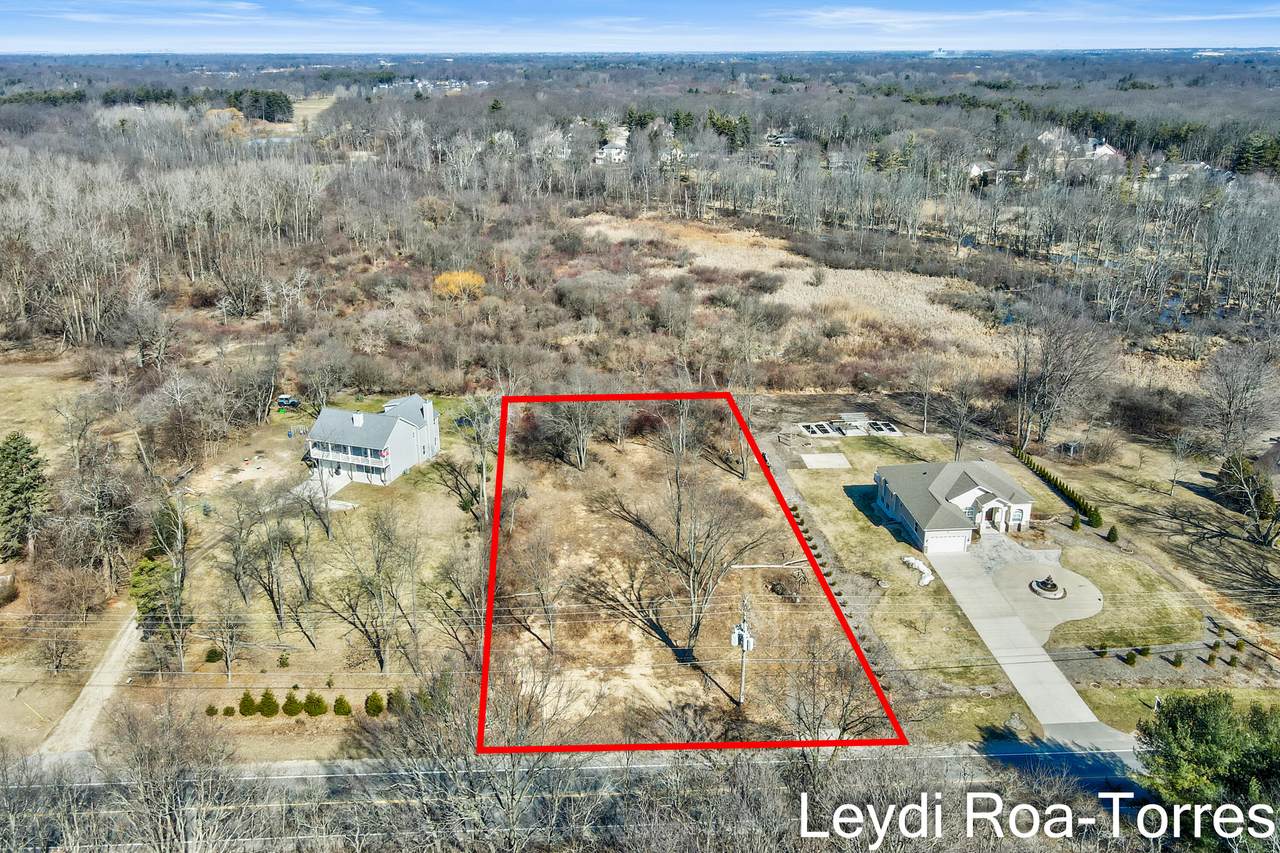 893 Lakewood Boulevard - Photo 1