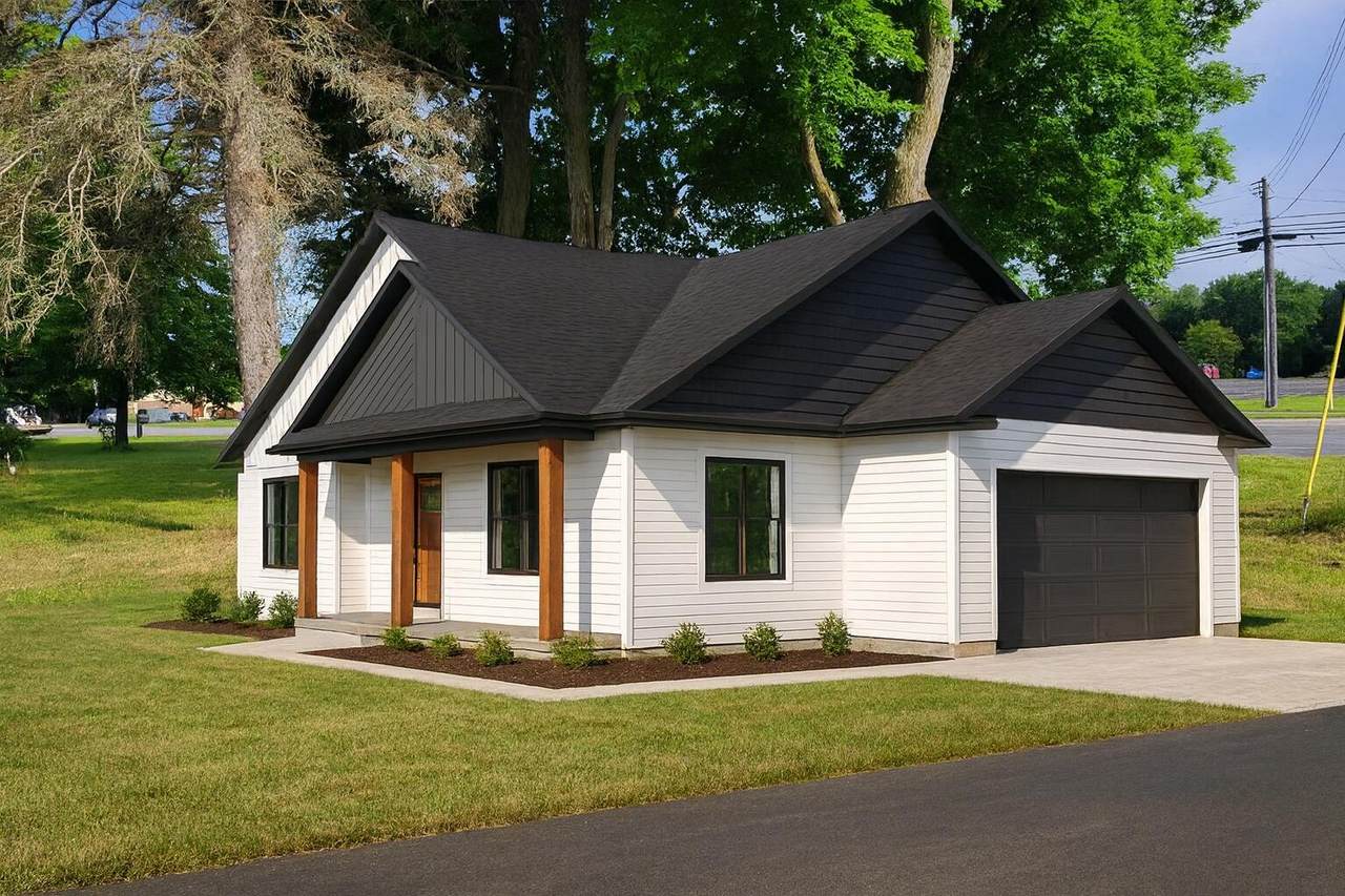 607 Shaw Street - Photo 1