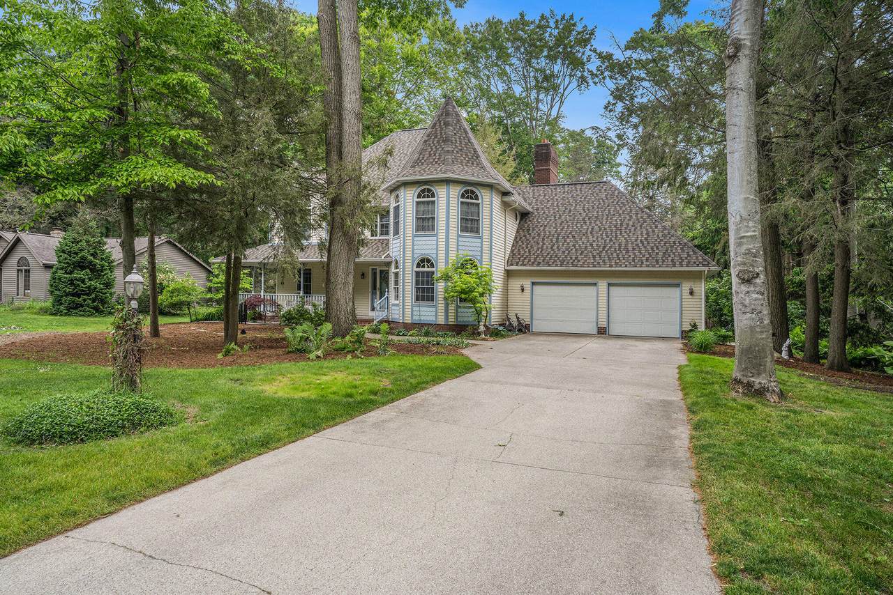 4686 Doug Drive - Photo 1