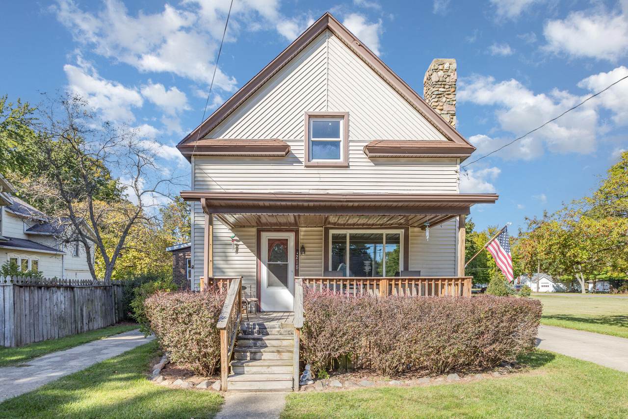 218 Jackson - Photo 1