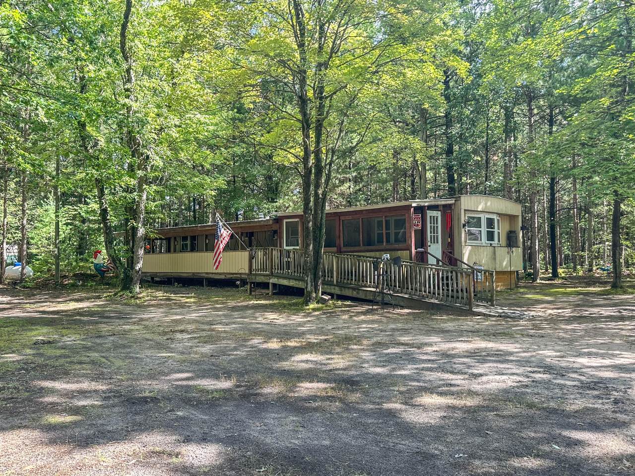 10450 Tuttle Road - Photo 1