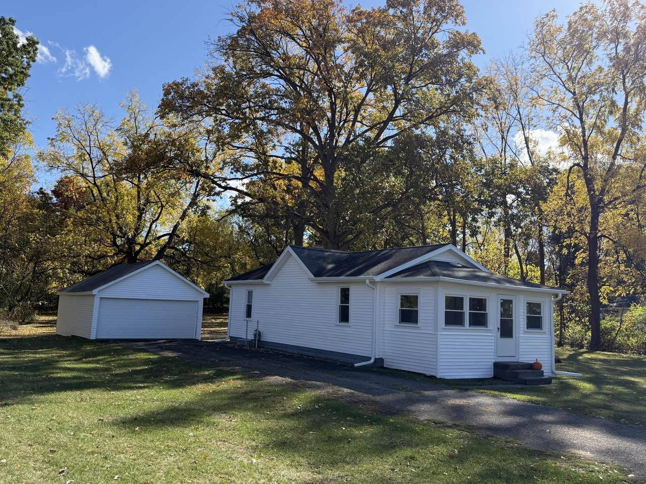 1225 Longfellow Avenue - Photo 1