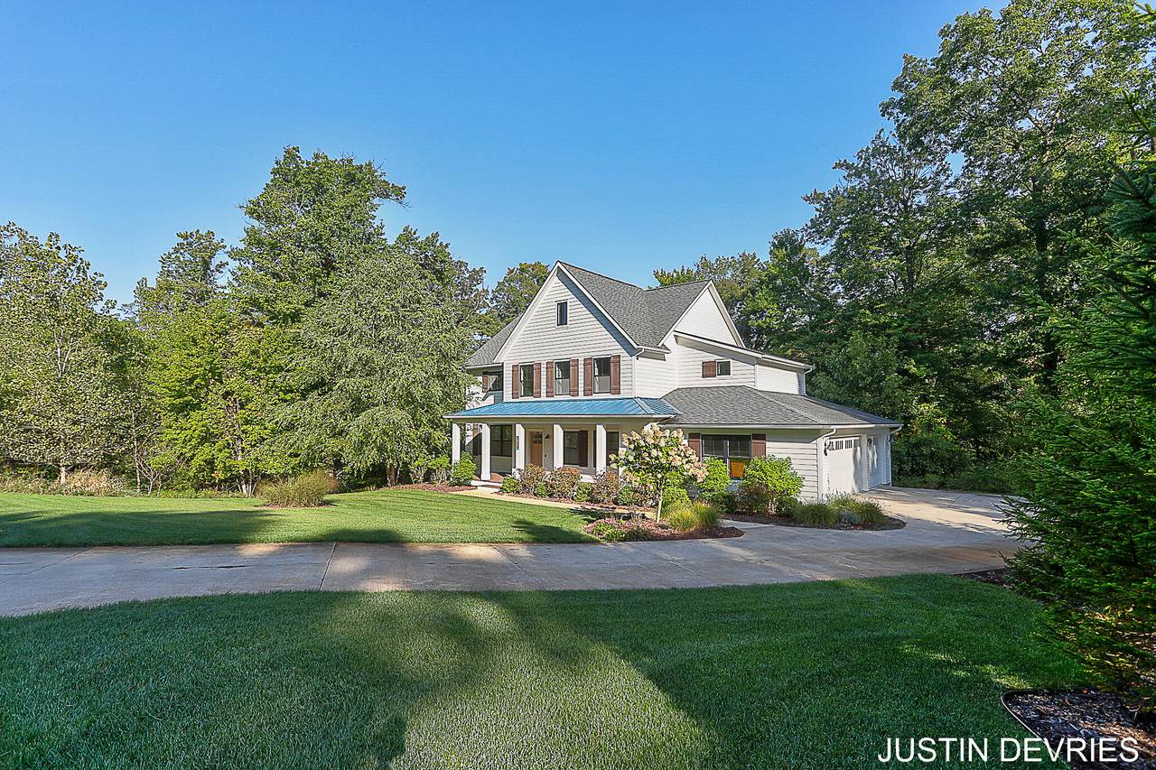 7927 Anchorage Drive - Photo 1