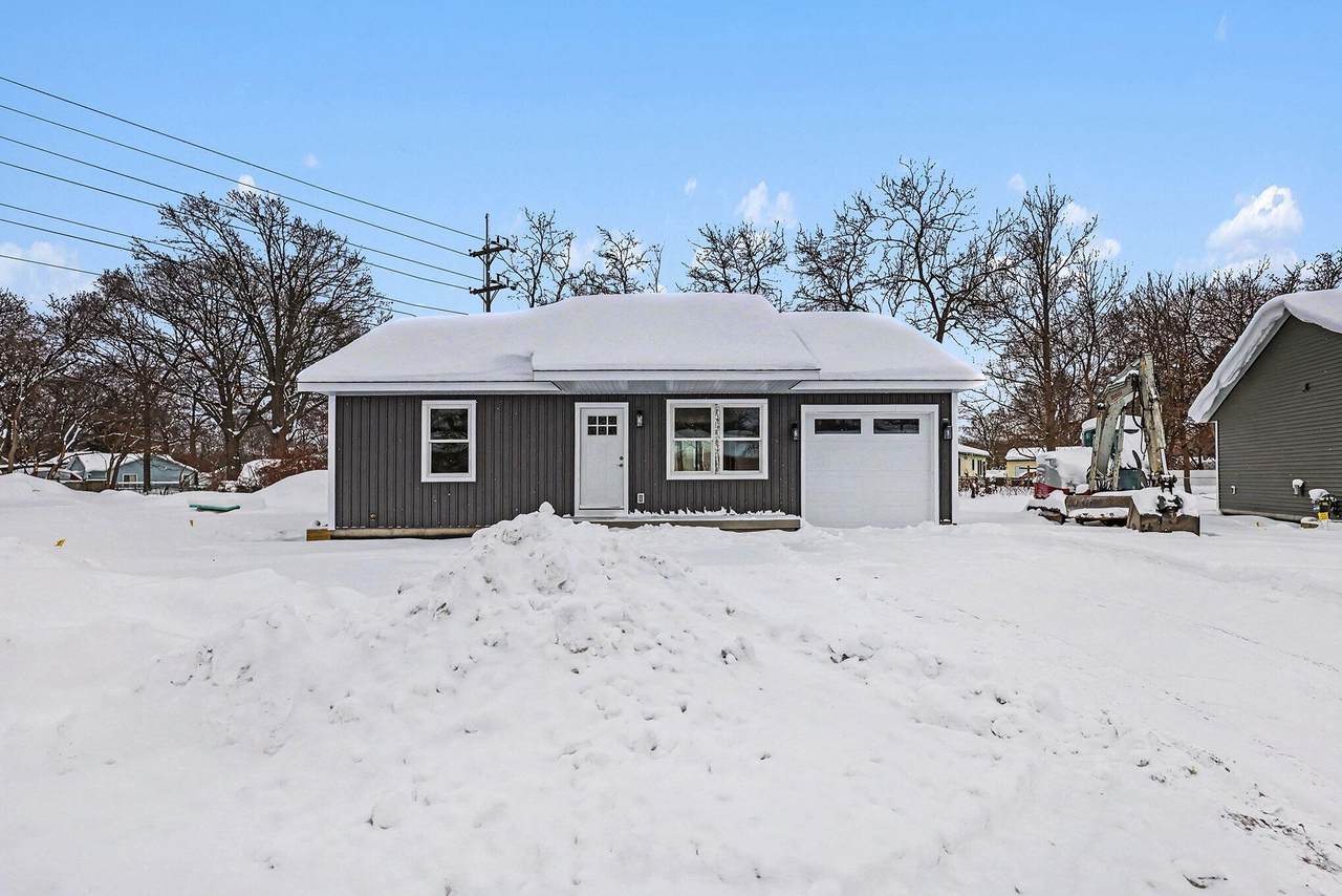 973 Ducey Avenue - Photo 1