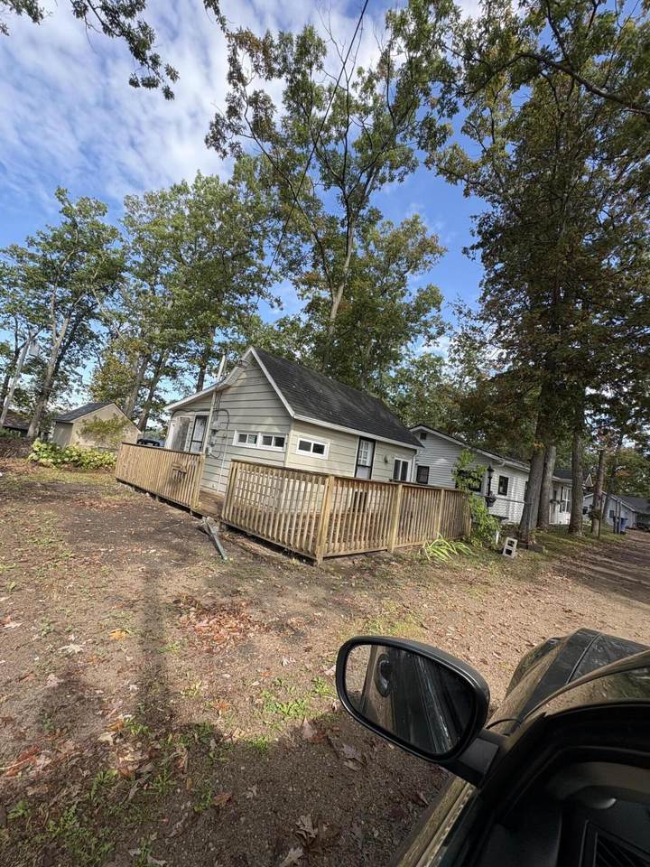 163 Lincoln Street - Photo 1