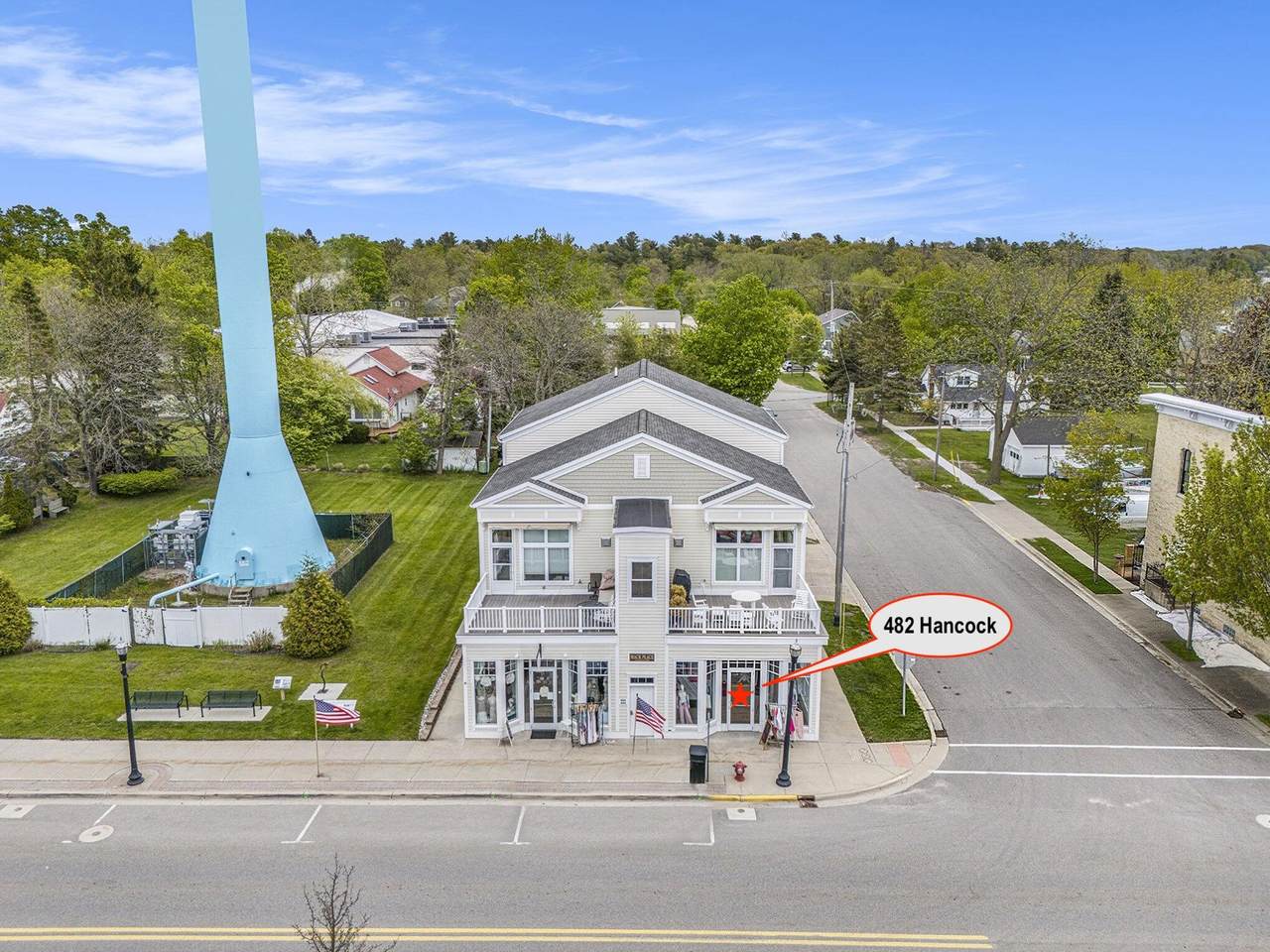 482 Hancock Street - Photo 1