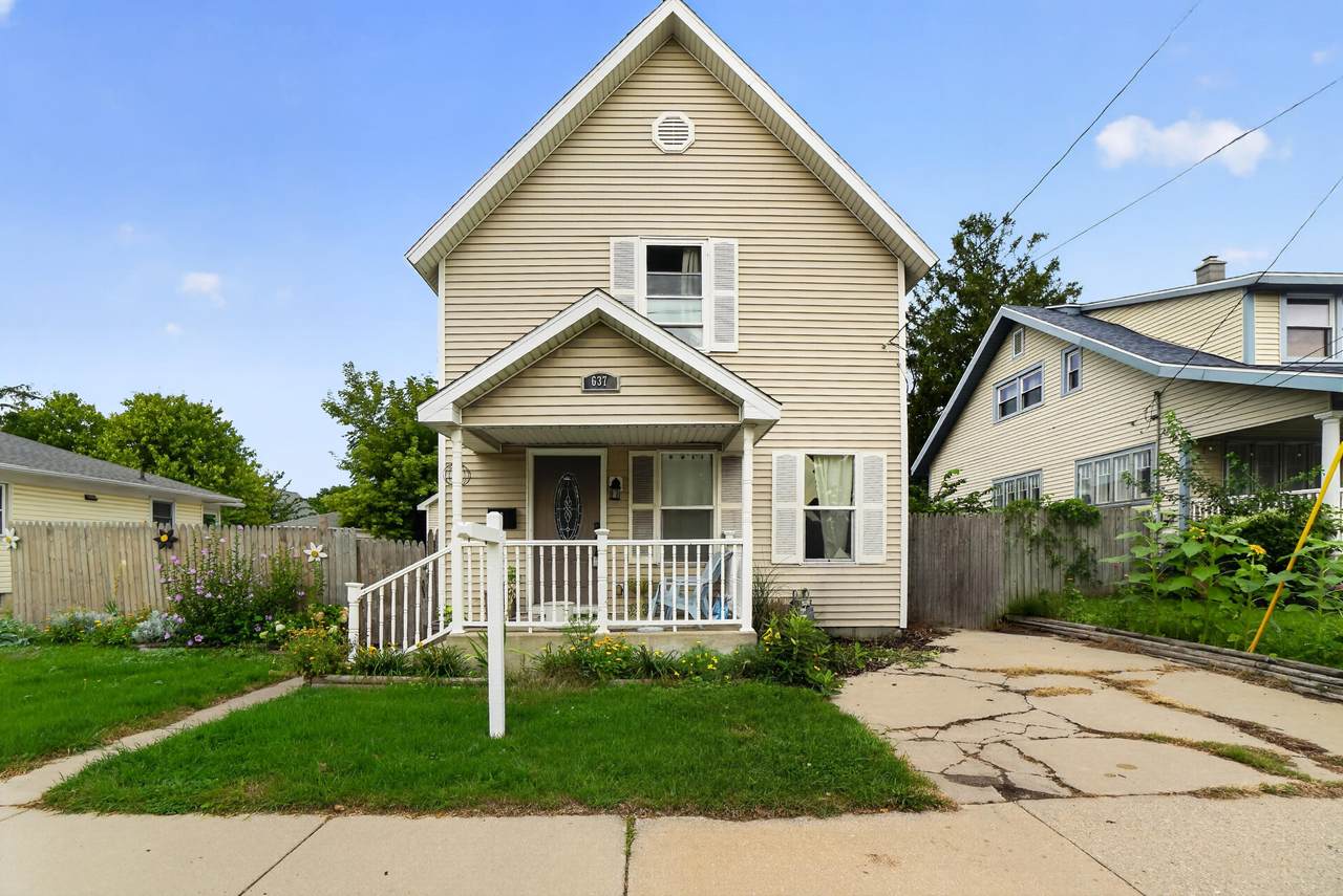637 Leonard Street - Photo 1