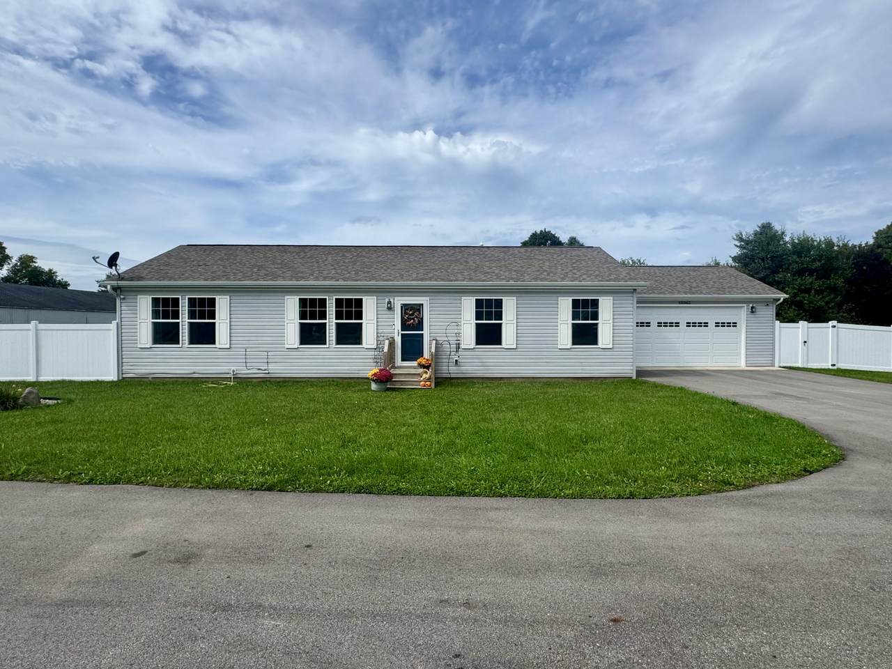 58062 Park Place - Photo 1