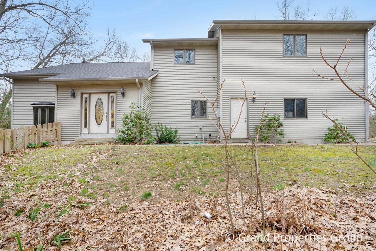 5134 Corchel Hills Drive - Photo 1