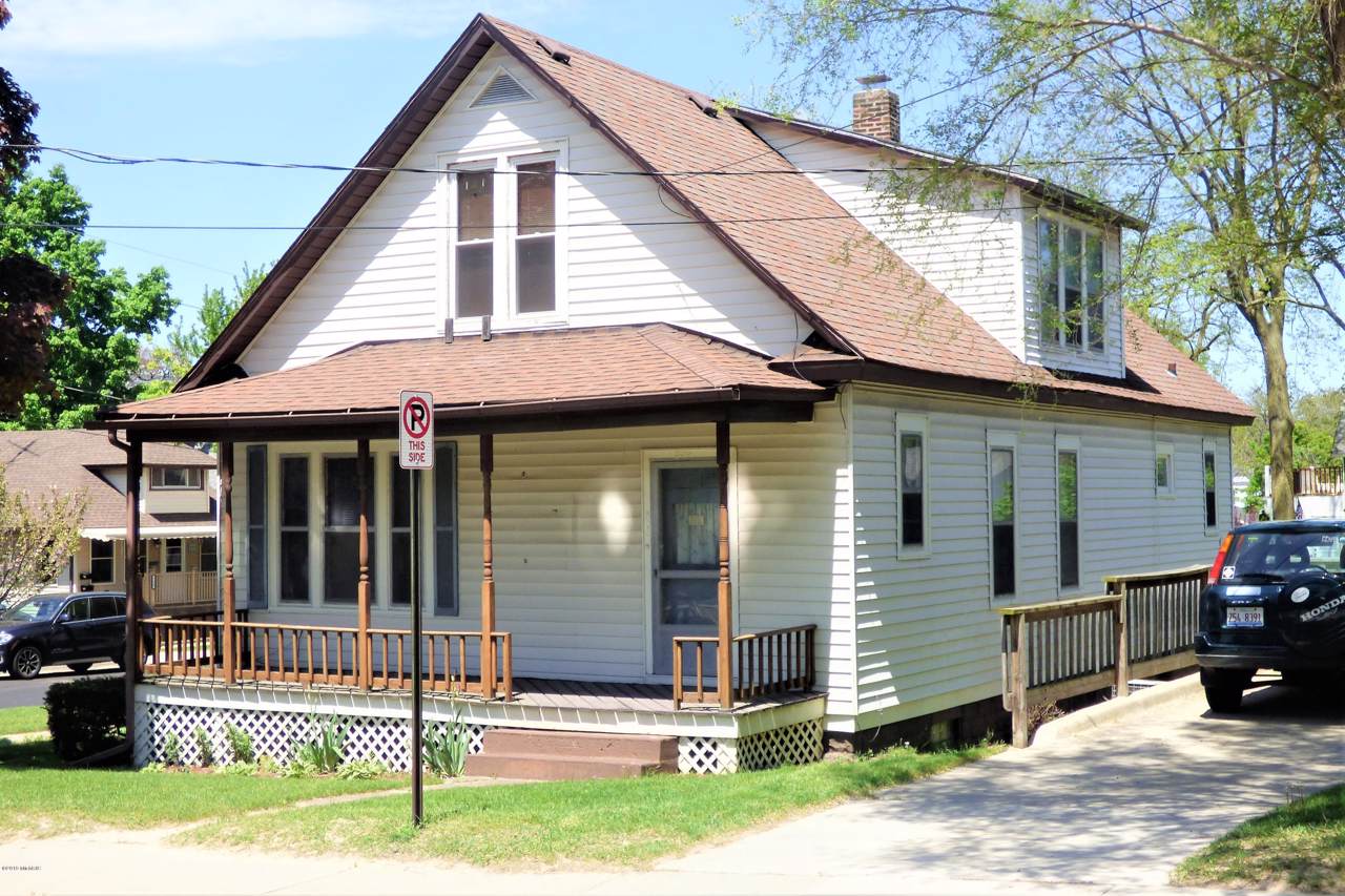 305 Park St Street - Photo 1