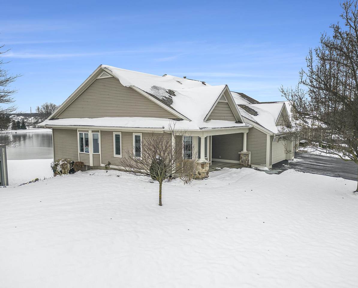 1667 High Pointe Drive - Photo 1