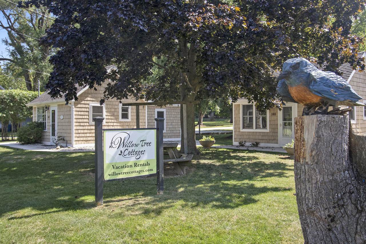 389 Center Street - Photo 1