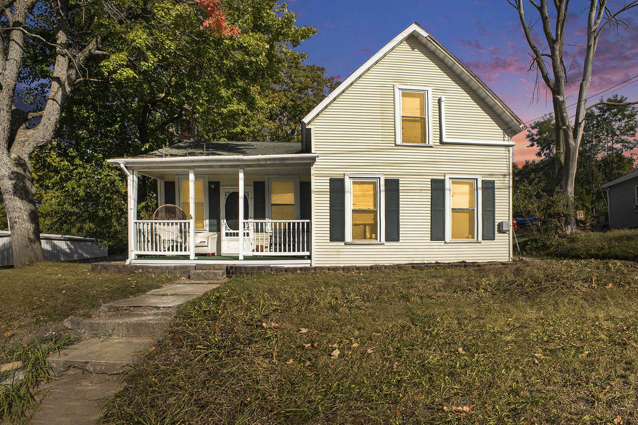 501 Oak Street - Photo 1