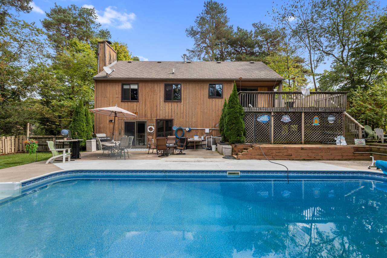 6576 Isabelle Street - Photo 1