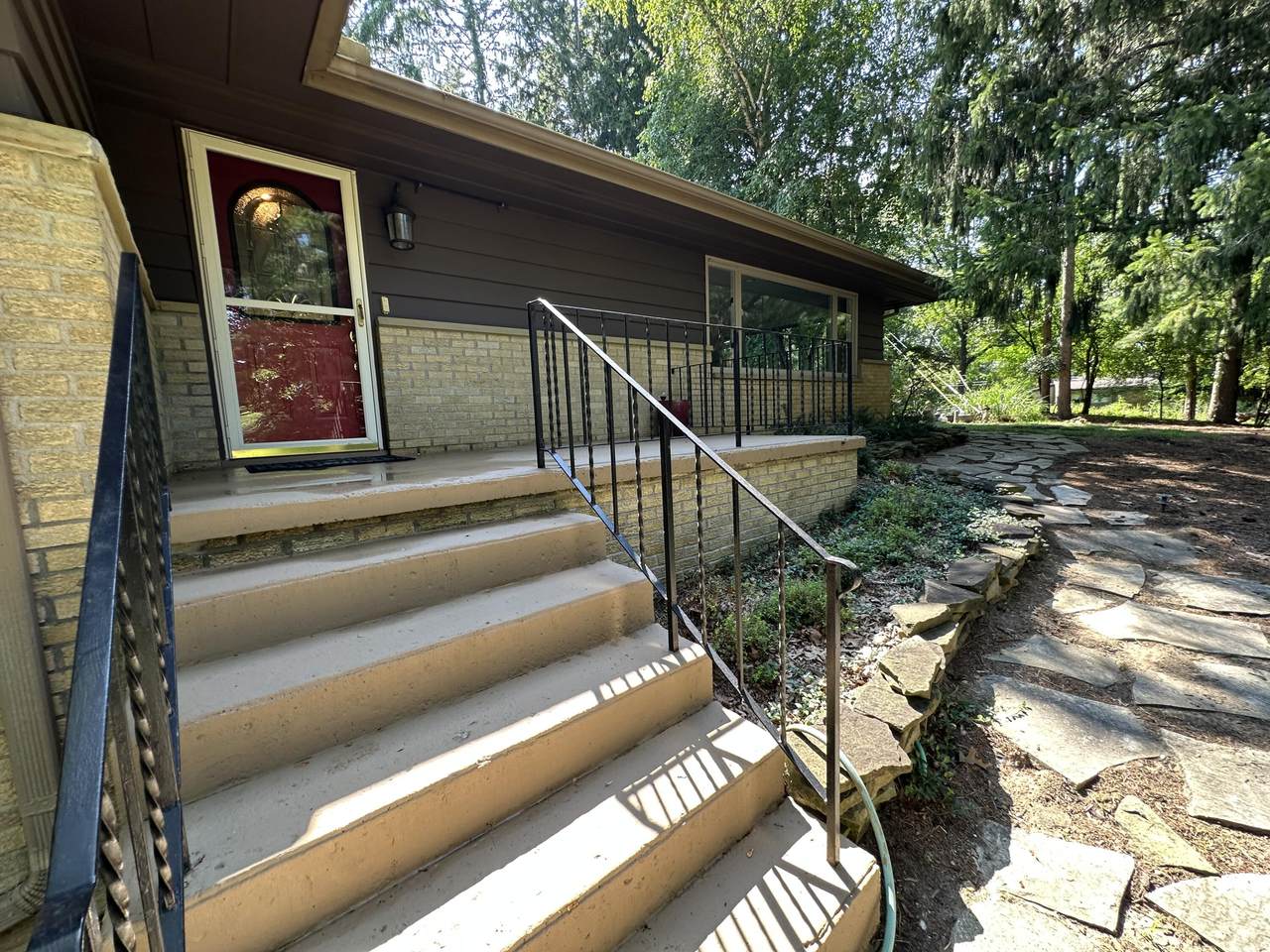 https://bt-photos.global.ssl.fastly.net/swmich/1280_boomver_5_26035710-2.jpg