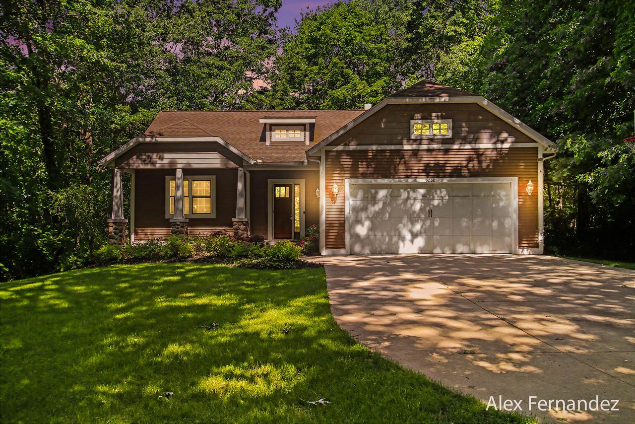 6288 Hawthorne Court - Photo 1