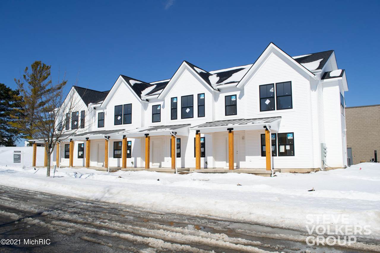 2515 Inverness Road - Photo 1