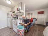208 Oak Street - Photo 7