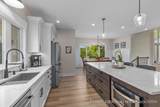 9410 Sanborn Avenue - Photo 18