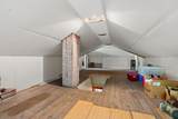 736 Grove Street - Photo 20