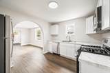 628 Hutchinson Street - Photo 18