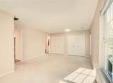 712 Barrington Circle - Photo 9