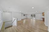 2037 Lake View Drive - Photo 3