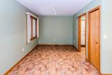 327 Cottonwood Lane - Photo 15