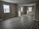 322 Lawrence Avenue - Photo 4