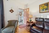 728 Montrose Avenue - Photo 9