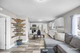 1584 Carlton Street - Photo 3