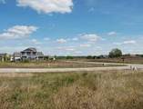 732 Vienna Way - Photo 1