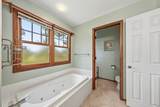 2715 Sleepy Hollow Drive - Photo 35