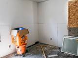 20525 Russell - Photo 7