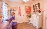 118 Budlong Street - Photo 24