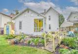 118 Budlong Street - Photo 36