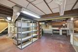 909 Moulton Avenue - Photo 32