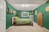 2067 Riverbank Avenue - Photo 9