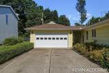 627 Hall Boulevard - Photo 40