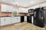 725 Burgess Street - Photo 5