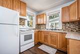 448 Spencer Street - Photo 11